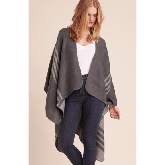 Accessories - BB Dakota Shall/Poncho - Grey and Reversible